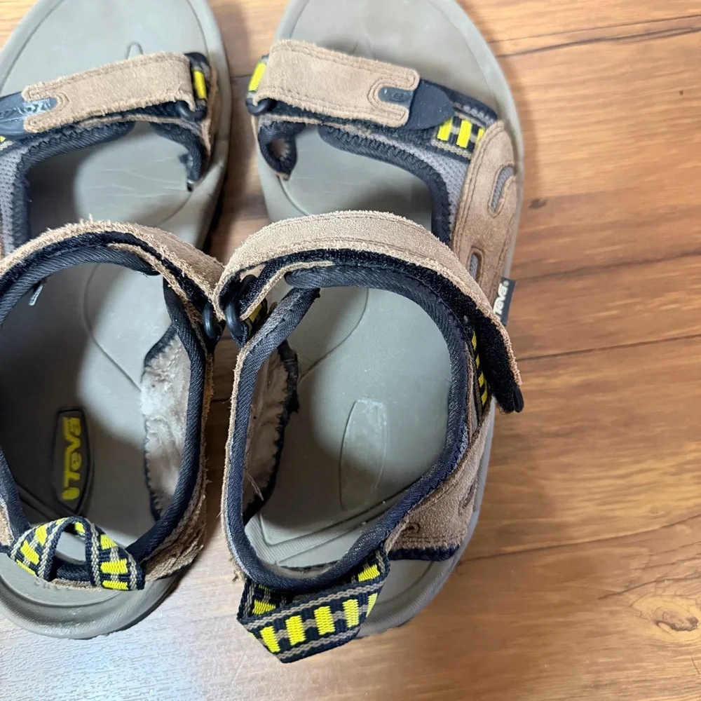 Teva Hurricane XLT2 Mens Sandals Size 9 Brown Hiking Outdoor Adjustable Straps